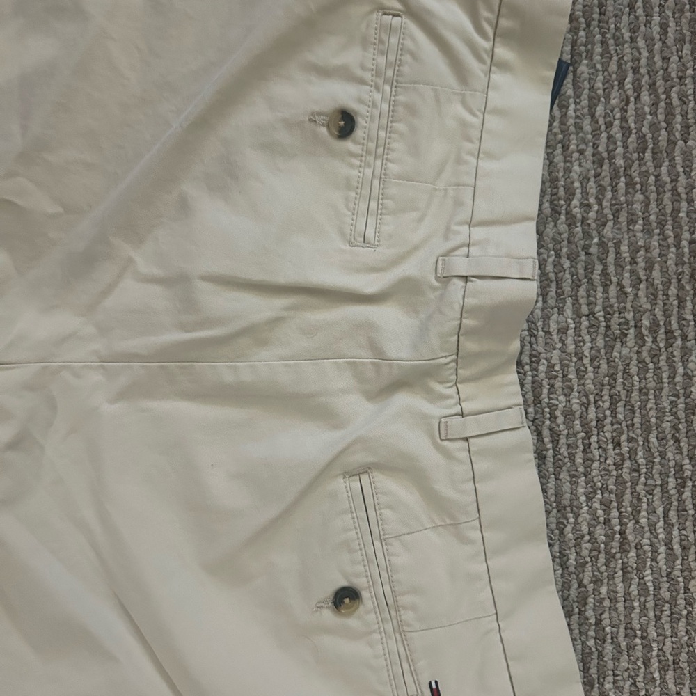 Tommy Hilfiger Men's Cream Chinos - Picture 6 of 7